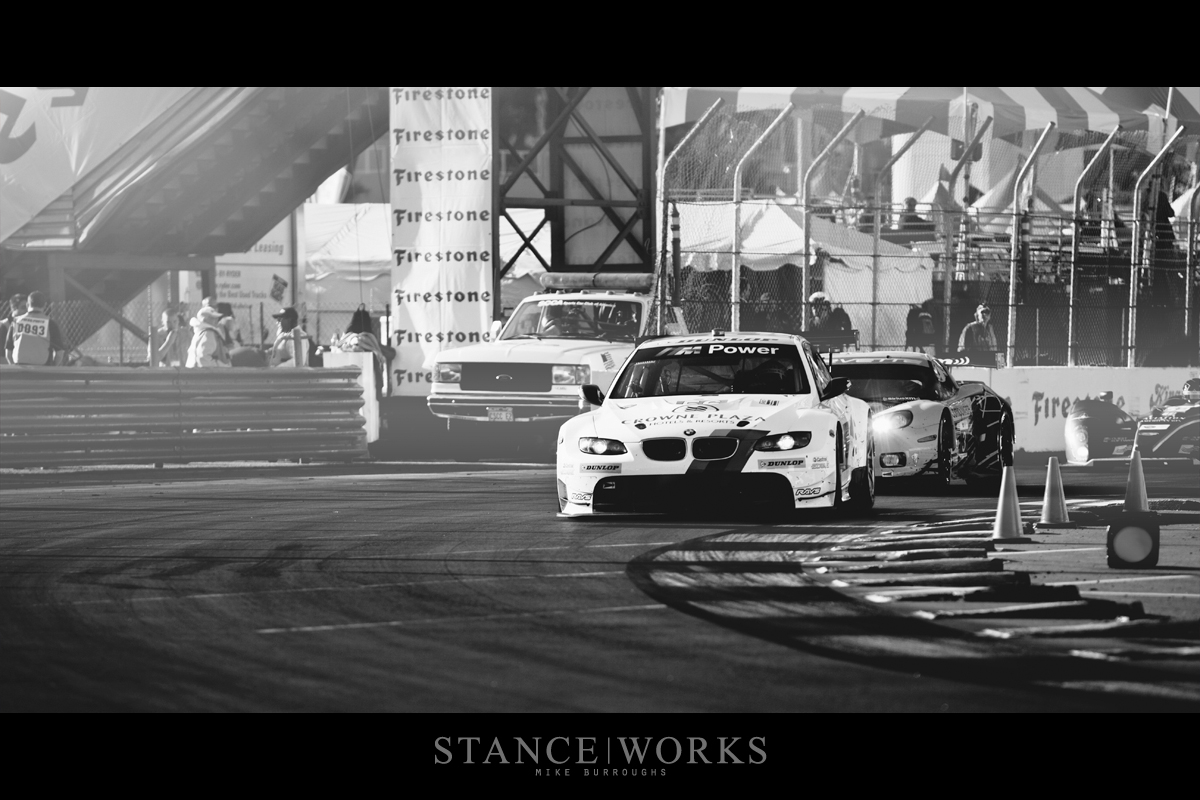 BMW-ALMS-M3-black-white-turn BMW ALMS Corvette