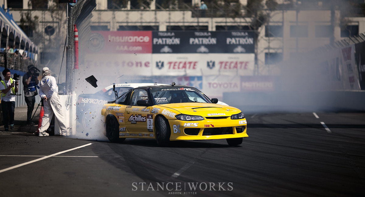 formula-drift-wall-tap-santa