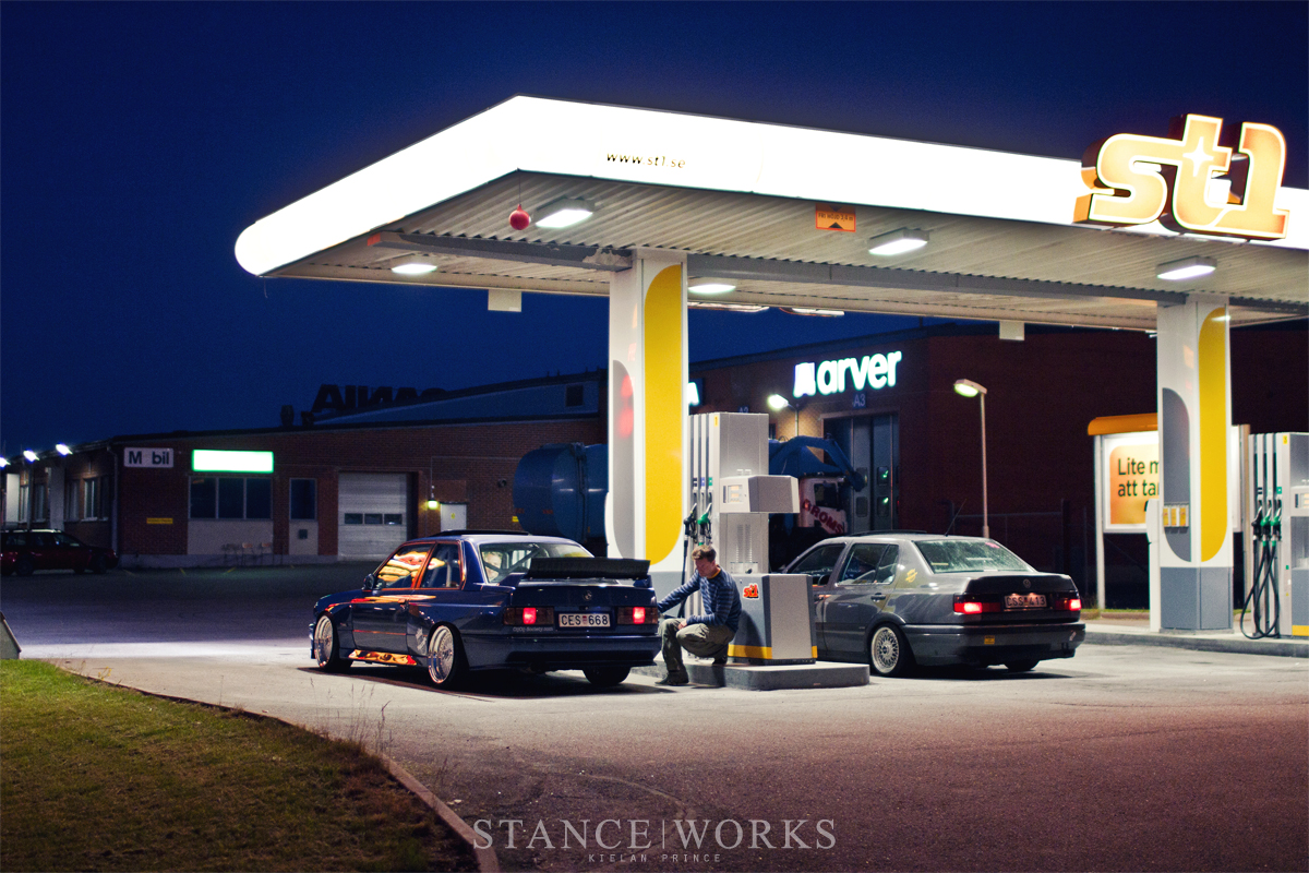 bmw-e30-m3-shell-gas-pump