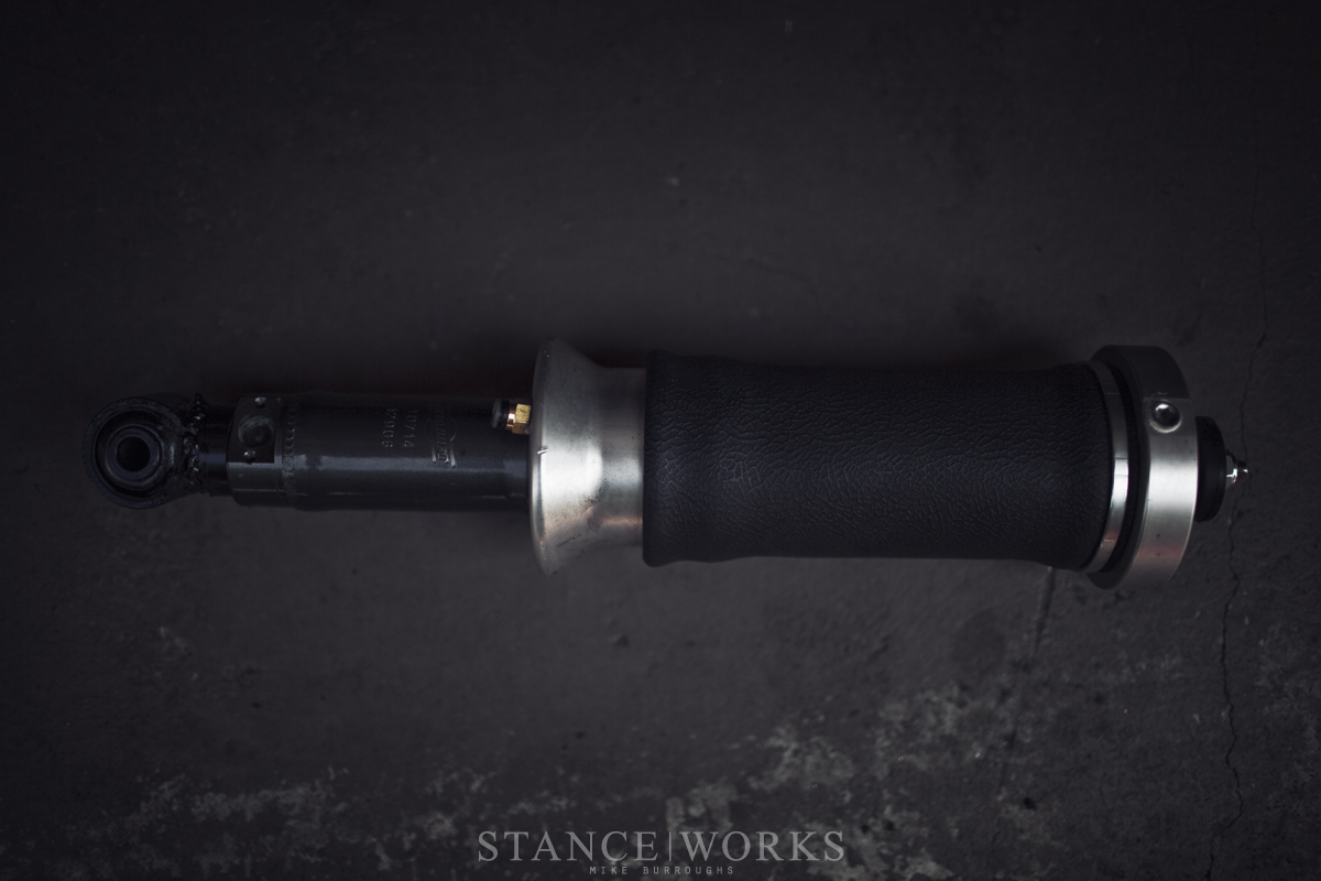 airlift-universal-crafter-rear-strut