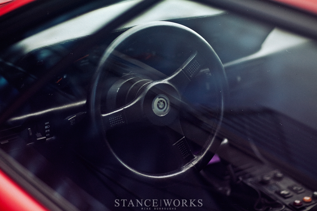 bmw-m1-interior