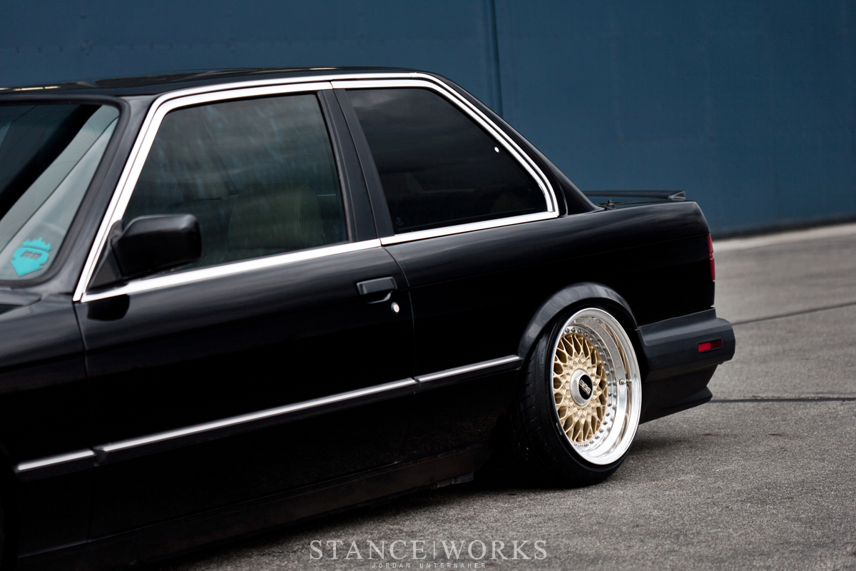 IMG_8144 BMW e30 bagged