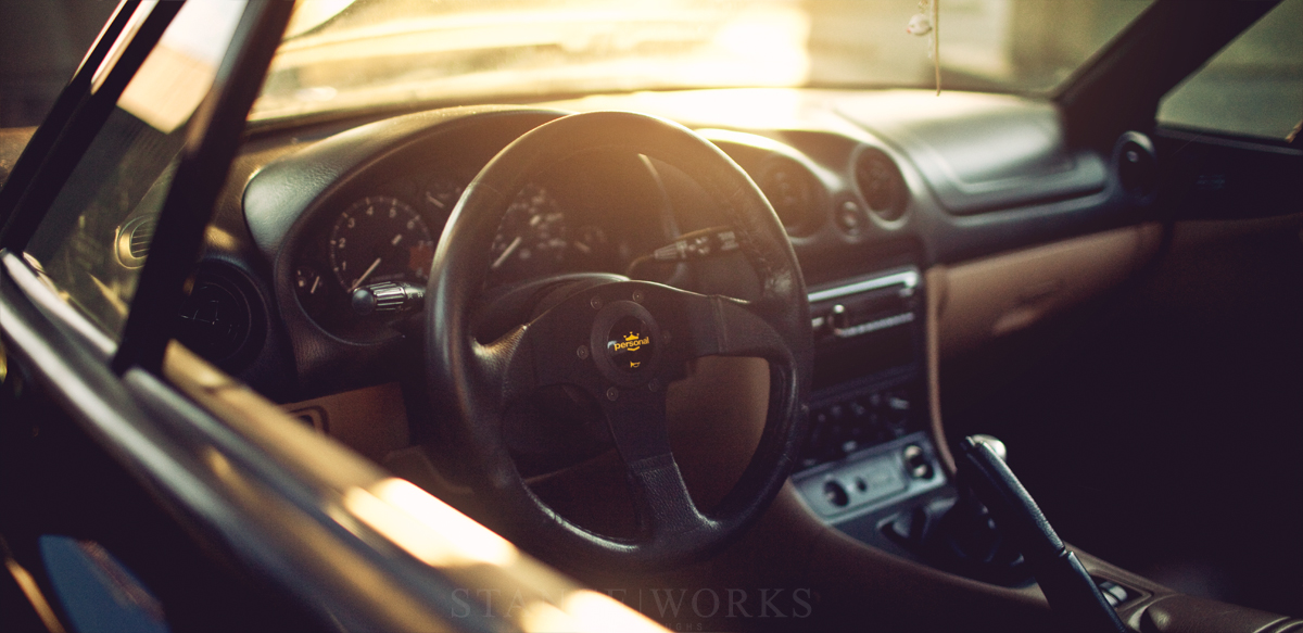 miata-interior-personal-wheel
