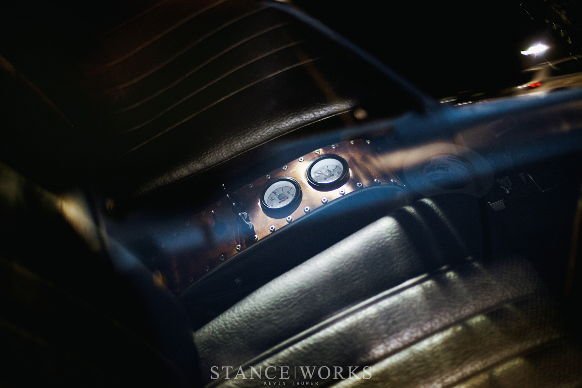 rivet-console-air-gauges