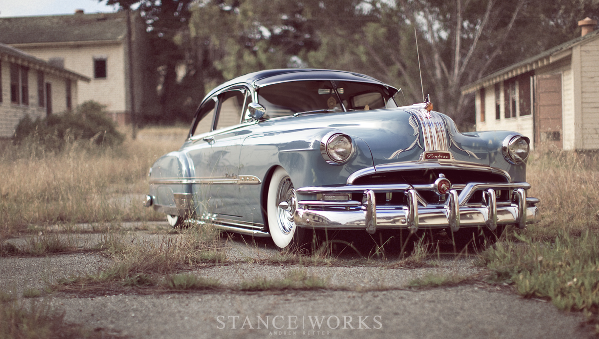 1951-pontiac-chieftan-deluxe