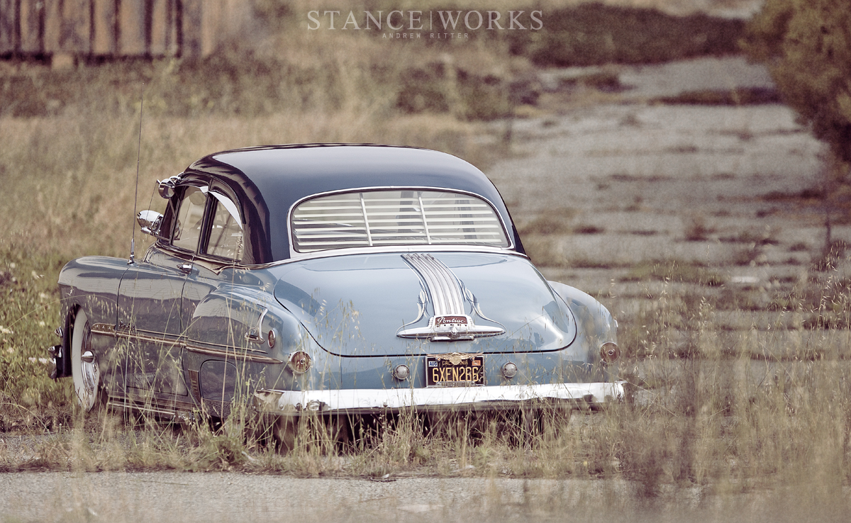 51-pontiac-eight-slammed