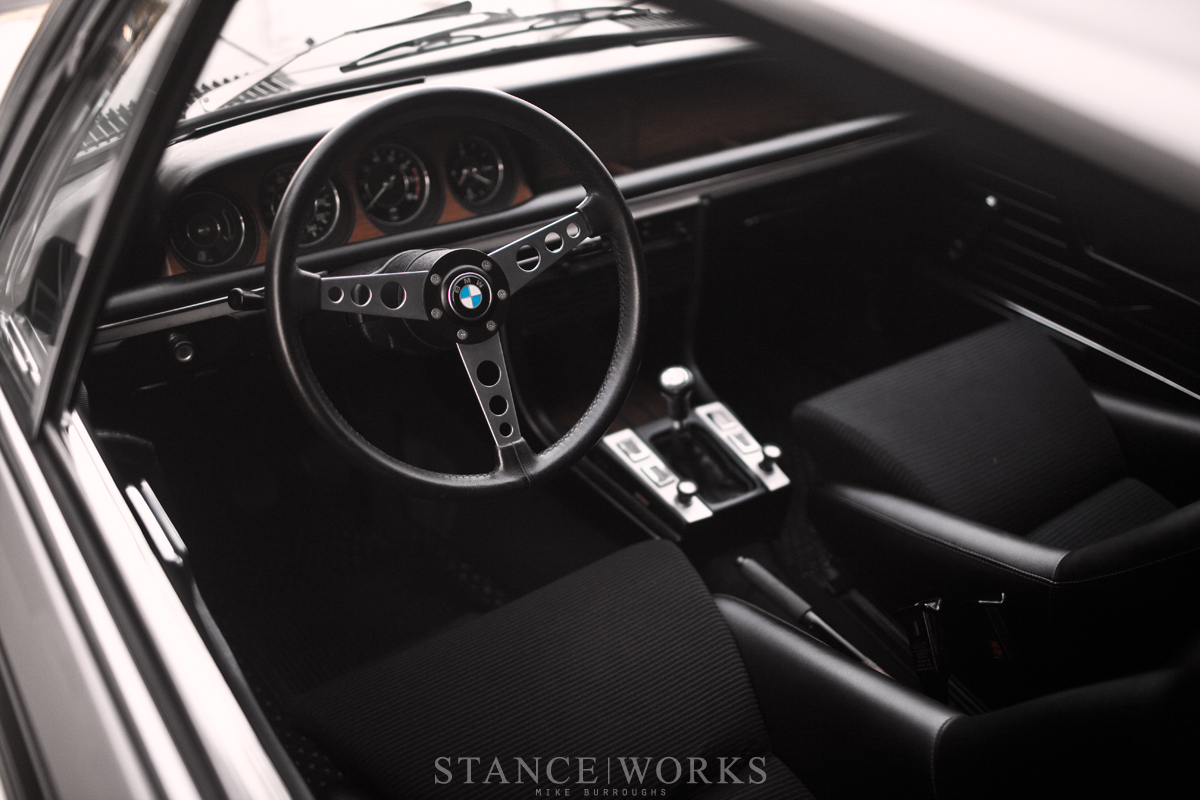 bmw-e9-csl-batmobile-interior
