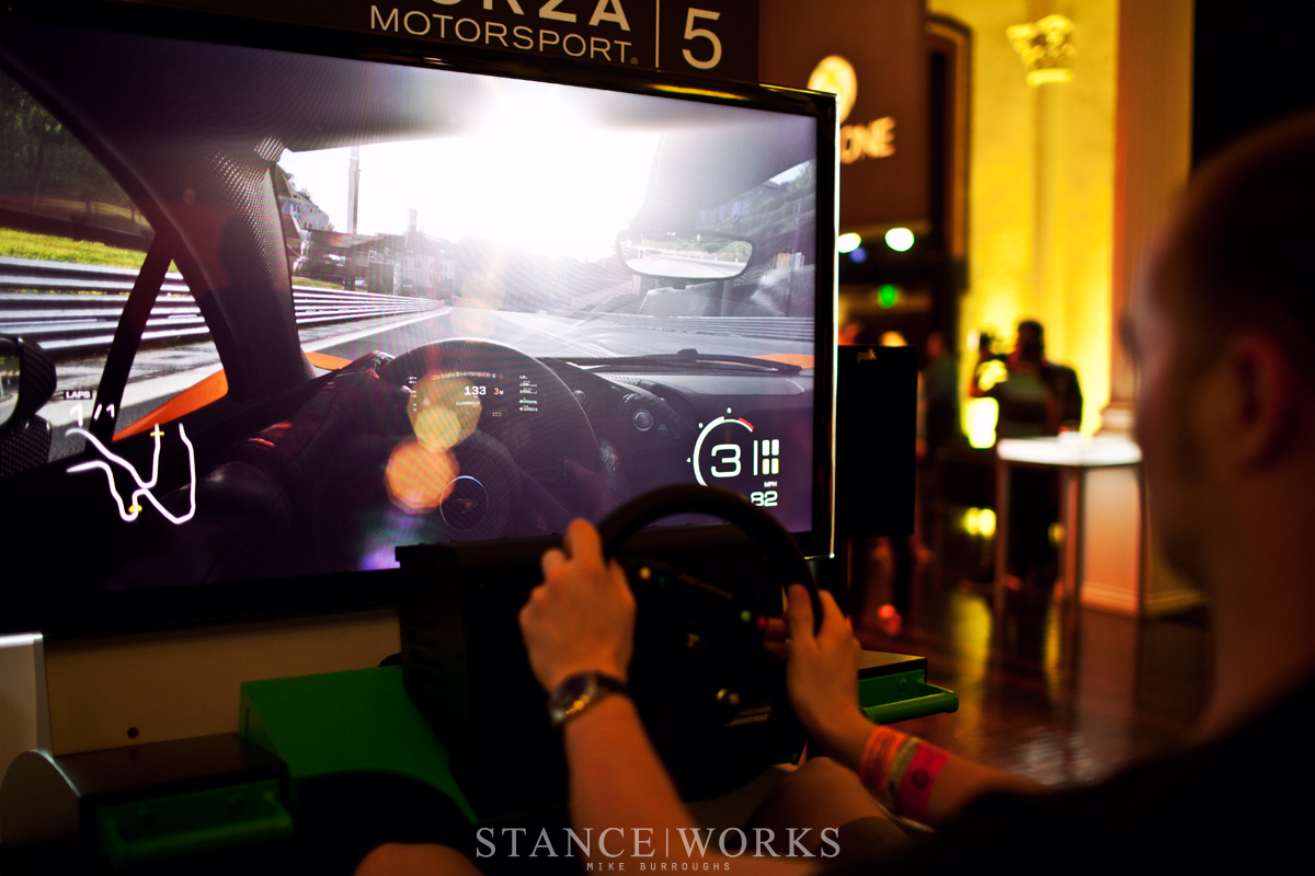 forza-5-driving-simulator-wheel