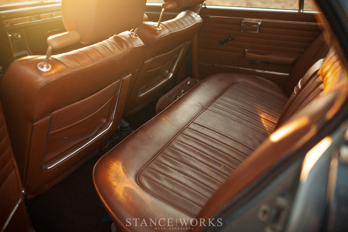 bavaria-interior-brown