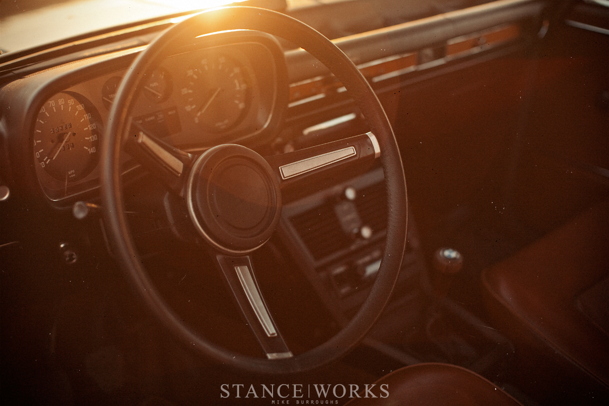 bmw-bavaria-interior-steering-wheel