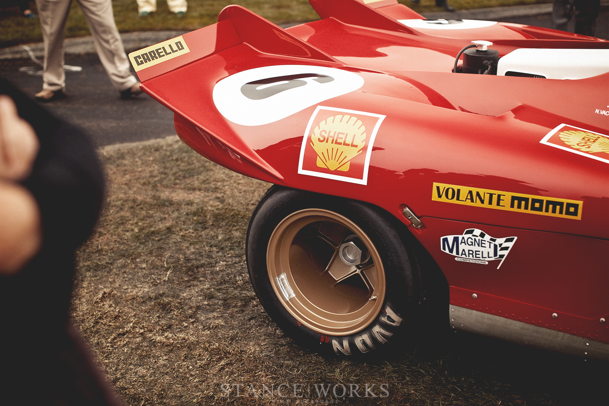 volante-momo-ferrari-shell-avon