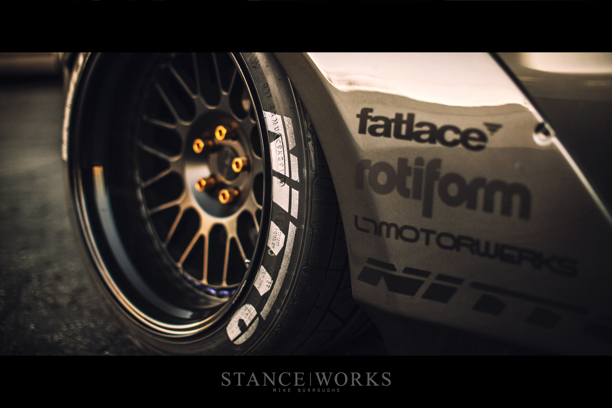 nitto-invo-ferrari-lb-performance-liberty-walk