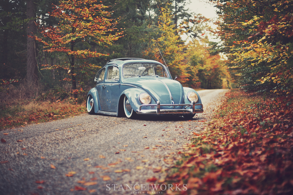 slammed-vw-bug-old-school