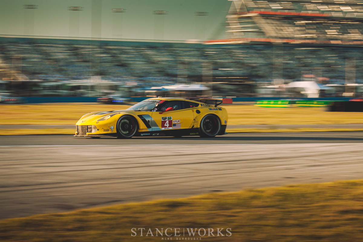 C7R-daytona-rolex-24-52-number-4
