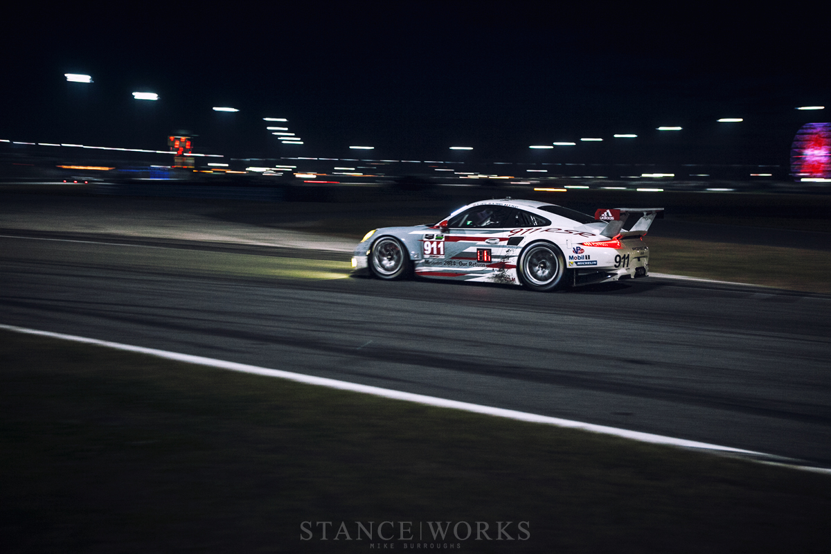 Porsche-911-RSR-rolex-24