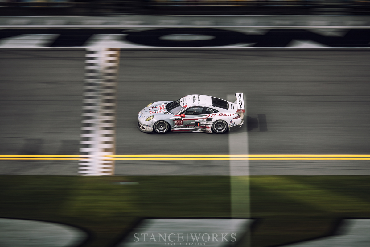 Porsche-991-911-rsr-wins-daytona-2014