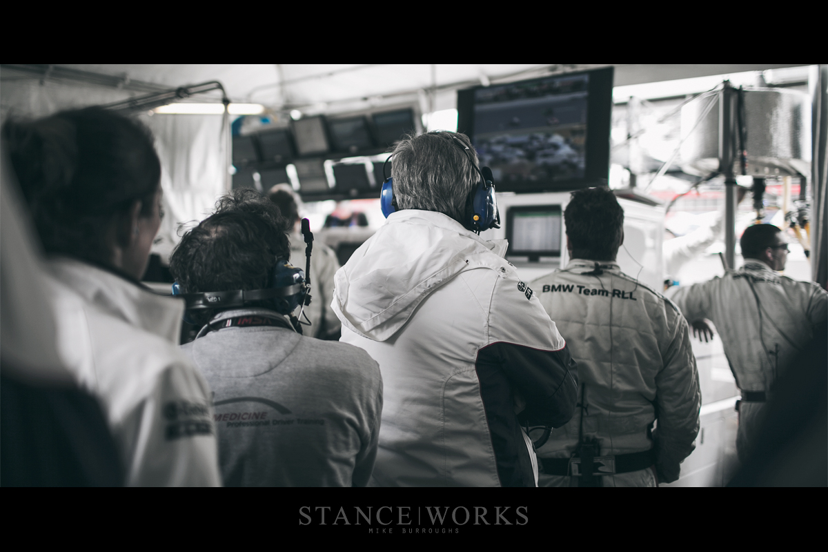 bmw-team-rll-pit-rolex-24
