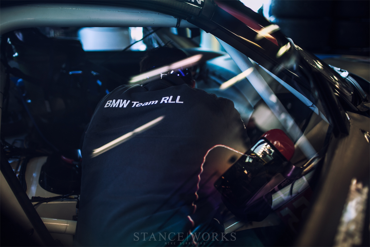 bmw-team-rll-working-z4