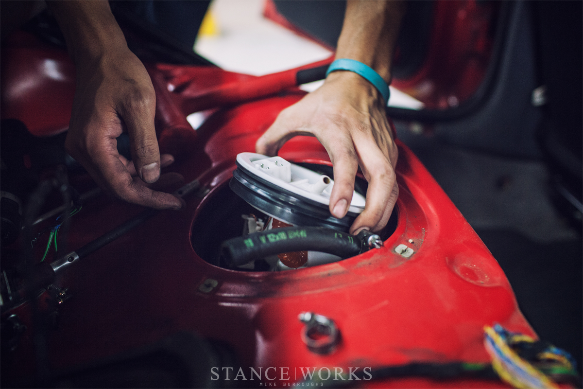 vac-fuel-pump-e36-install