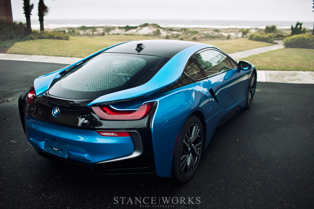 bmw-i8-amelia-island-concours-delegance blue bmw i8 car