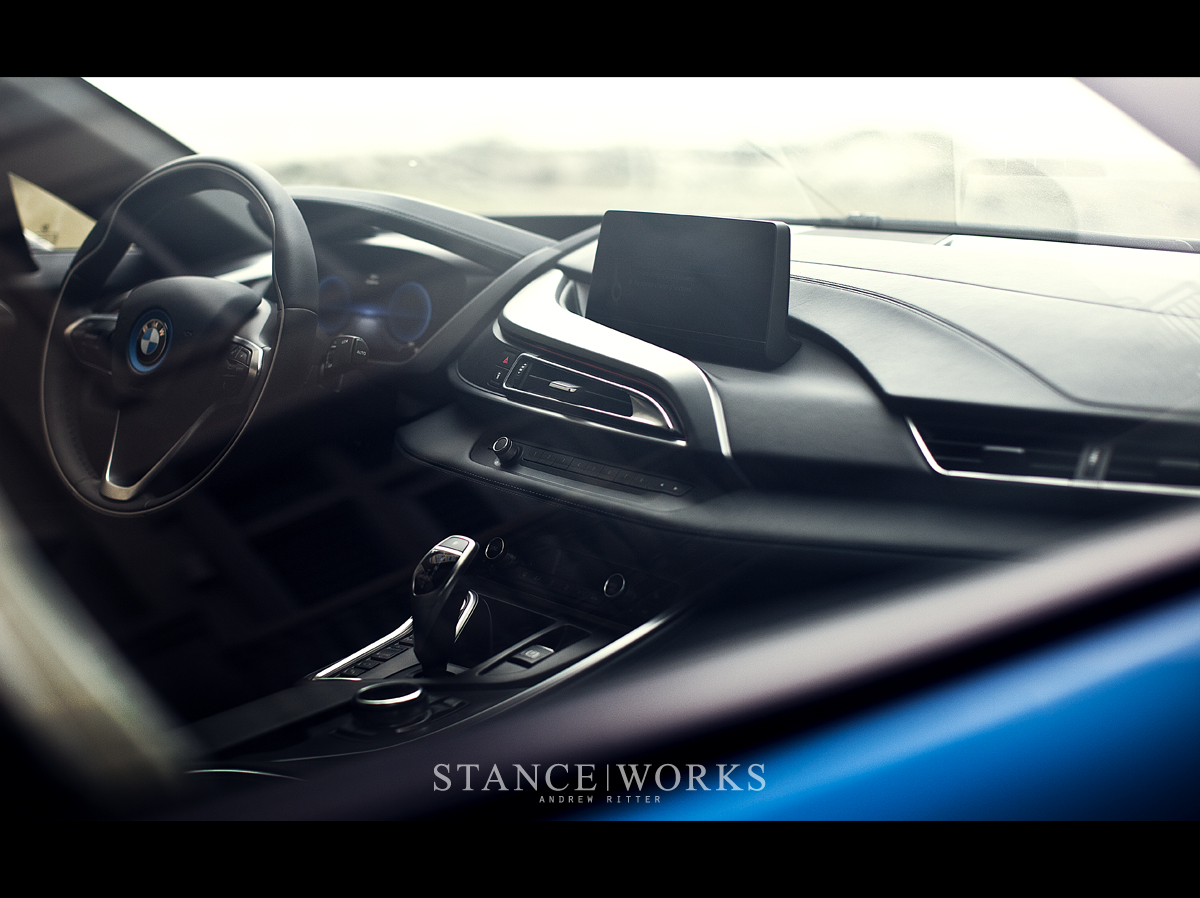 bmw-i8-interior-console bmw i8 interior console