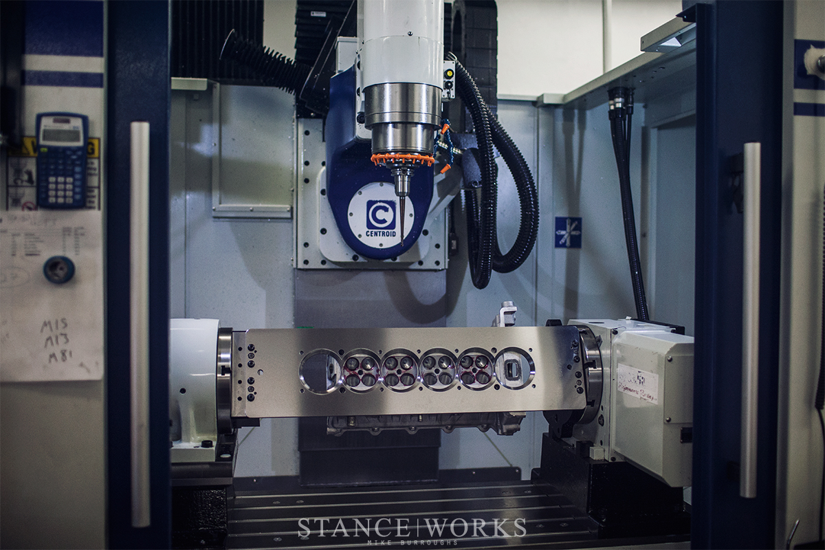 centroid-axis-cnc-mill-machine-vac