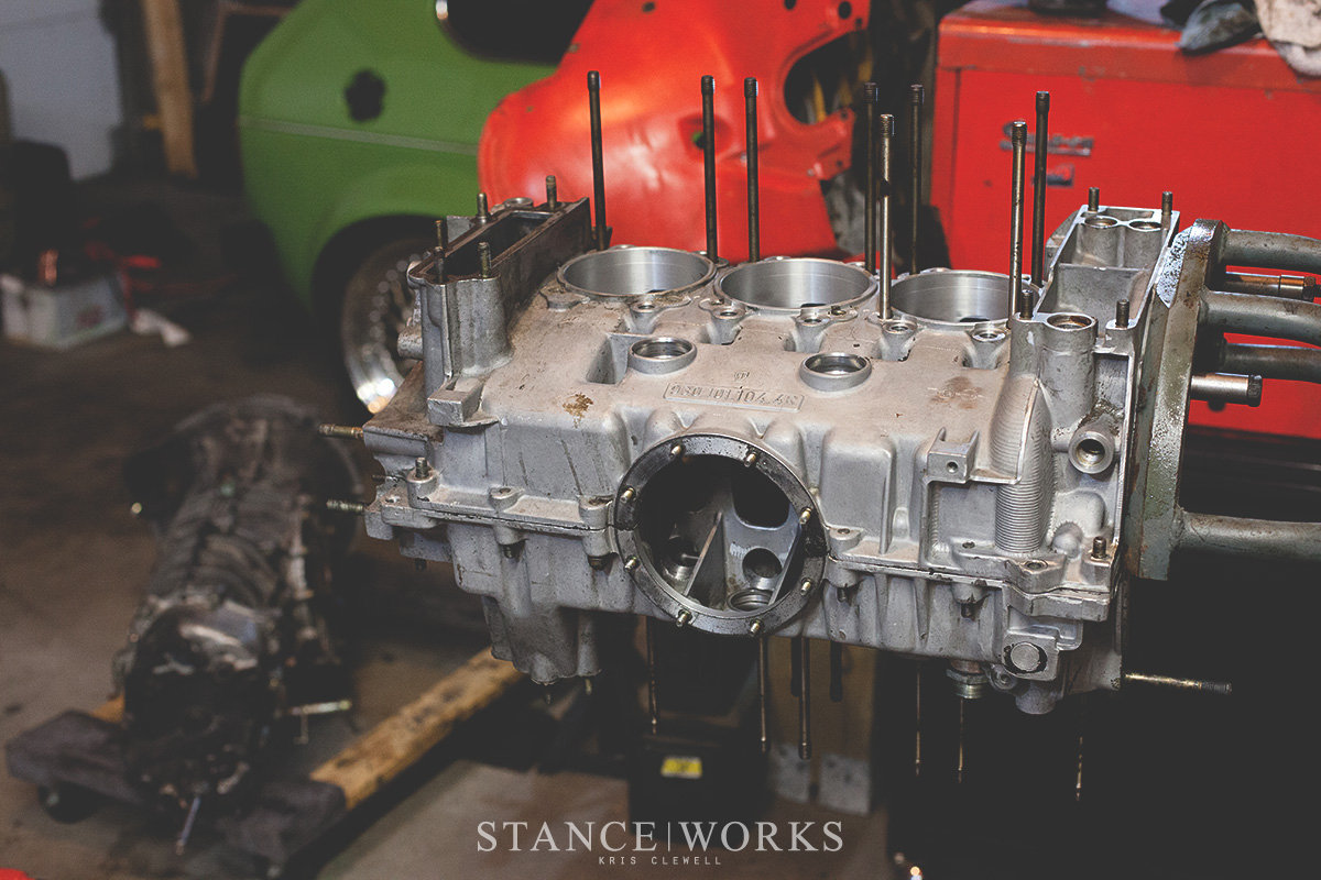 porsche-911-case-stripped