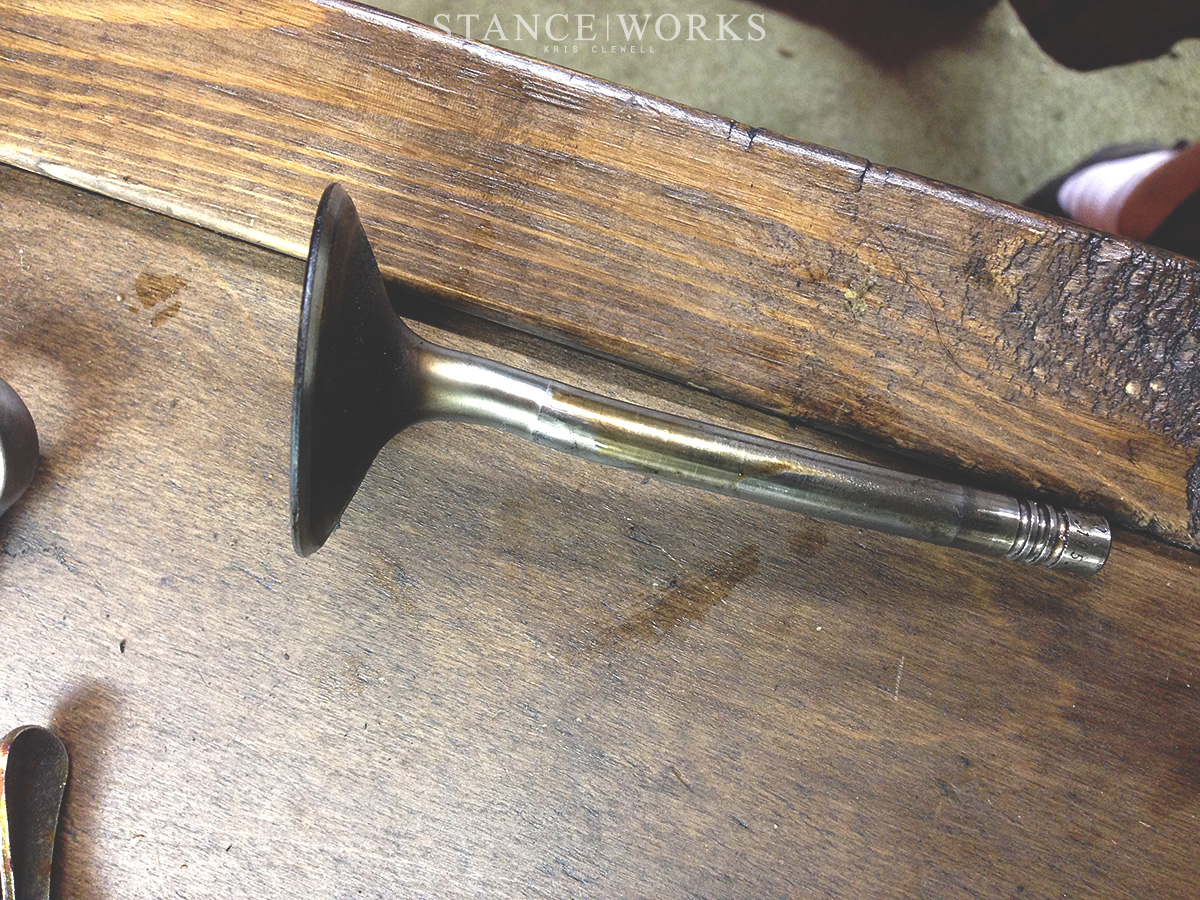 porsche-bent-valve