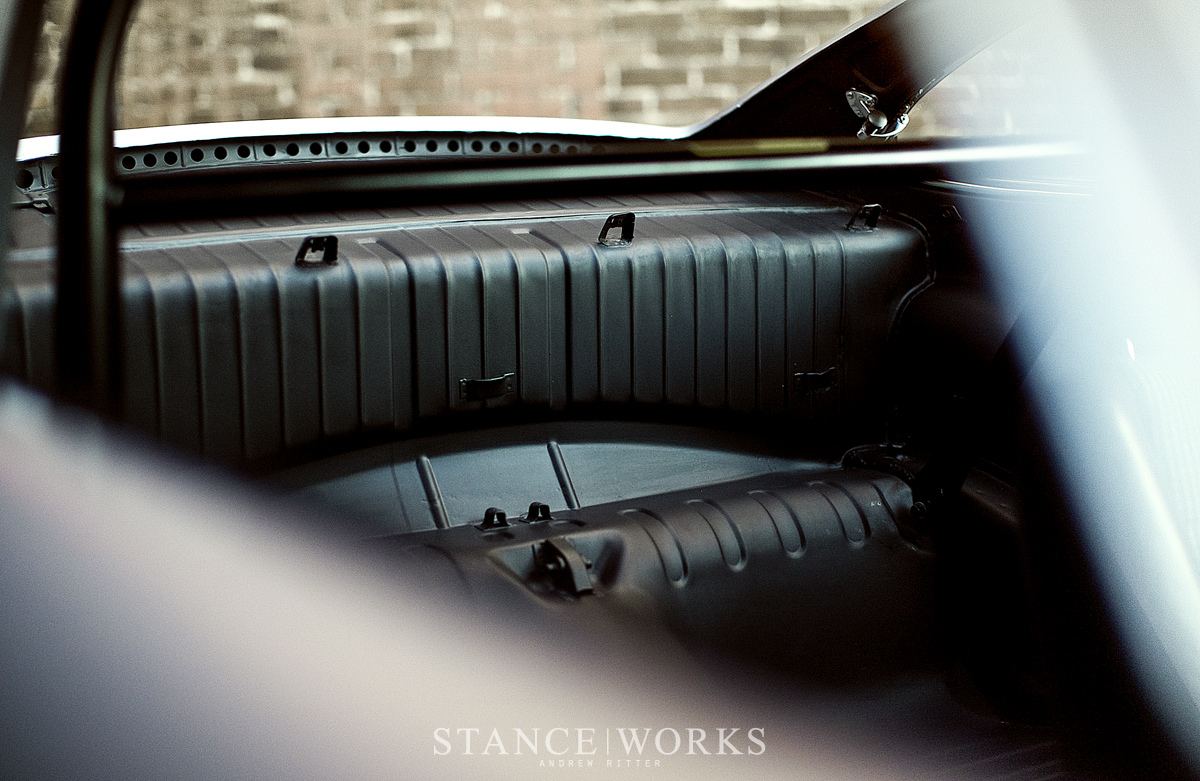 magnus-walker-porsche-911-interior-stripped-restoration Magnus Walker 911 67S RT Stripped Interior