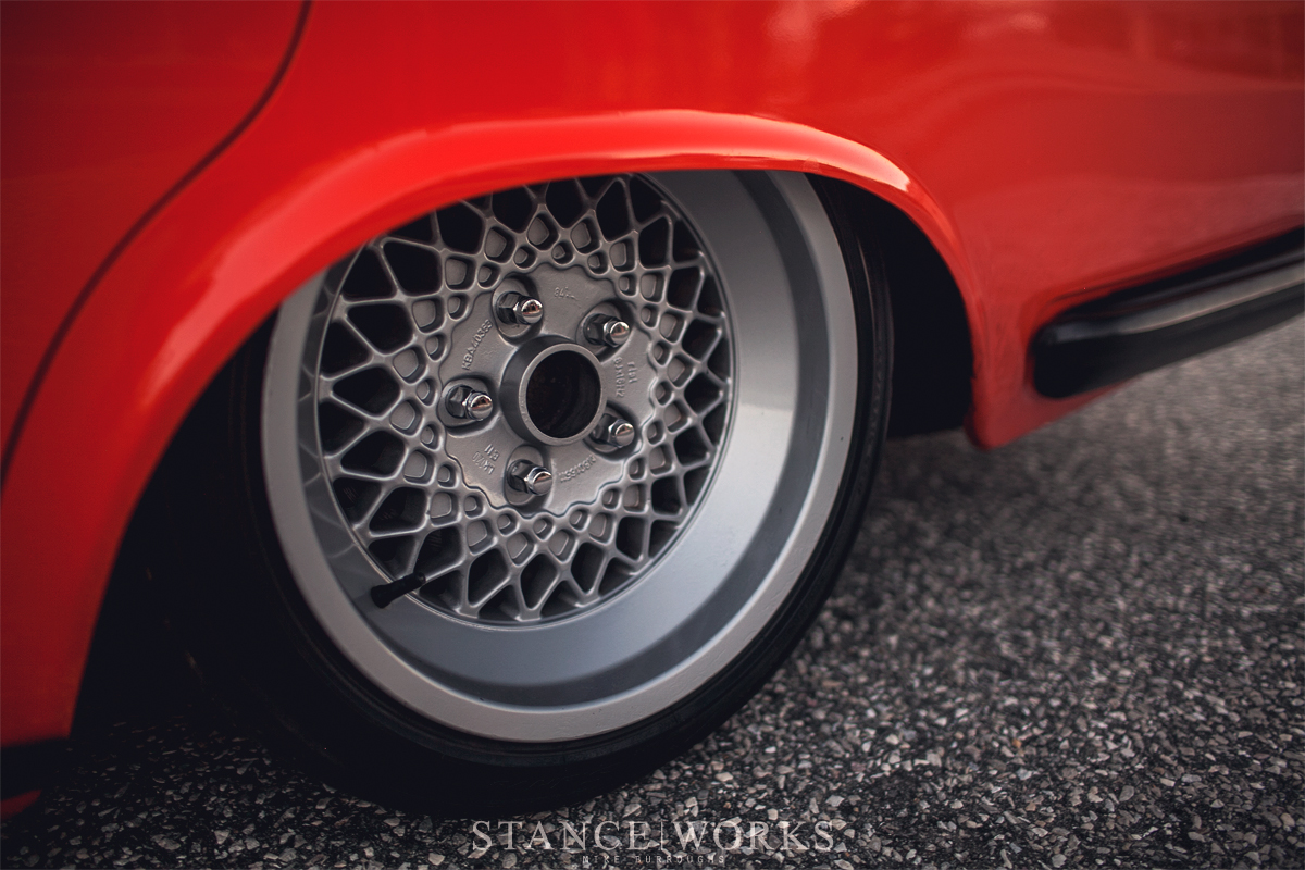bmw-old-vintage-rial-mesh-wheels