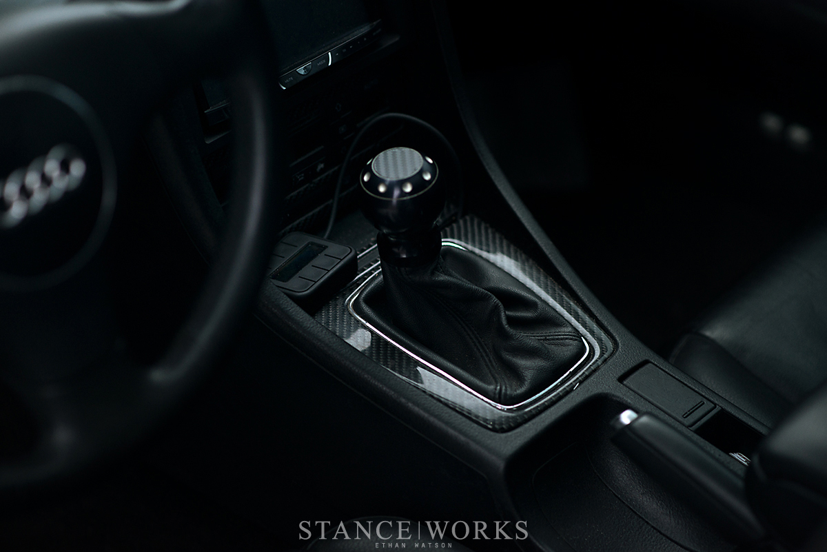 audi-black-interior-carbon-fiber