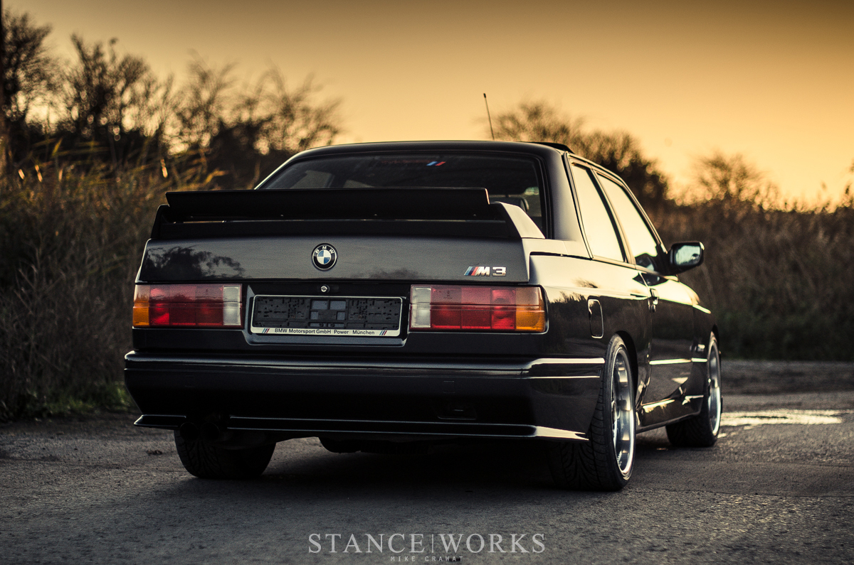 johnny-cecotto-e30-m3-history-rear-end