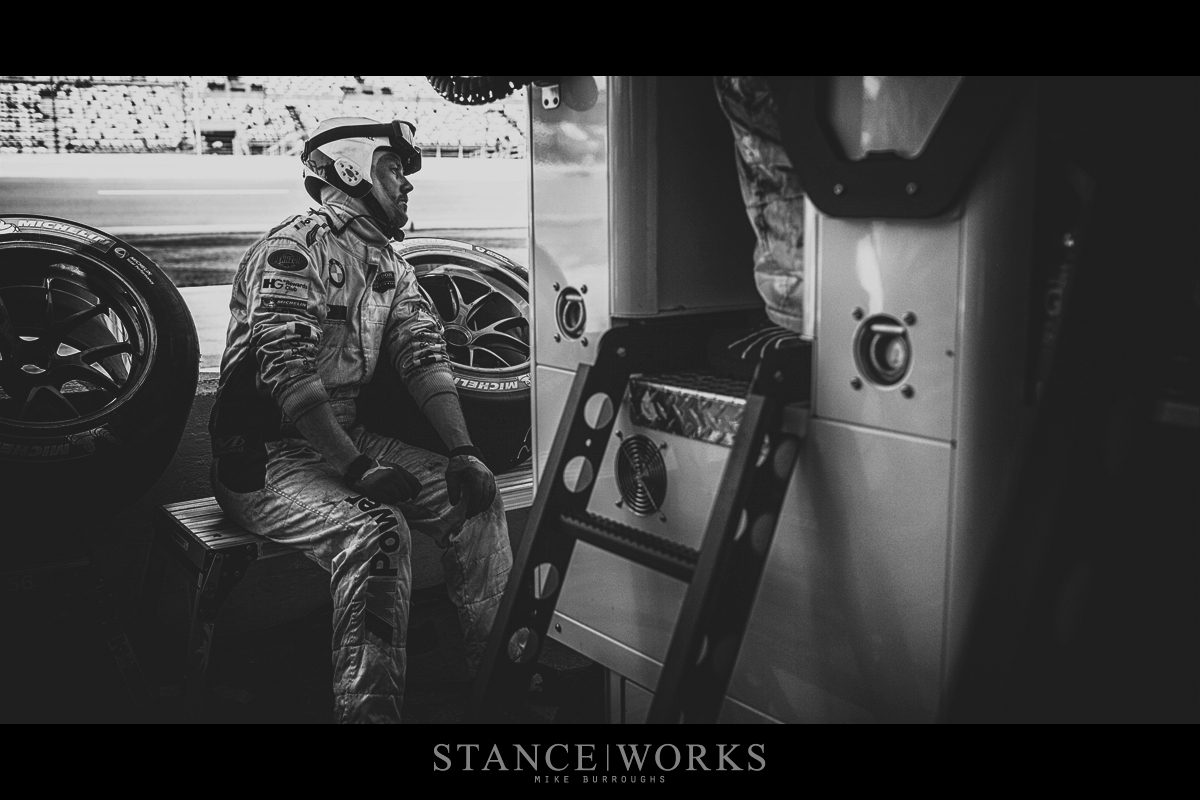 bmw-pit-stop-team-rll