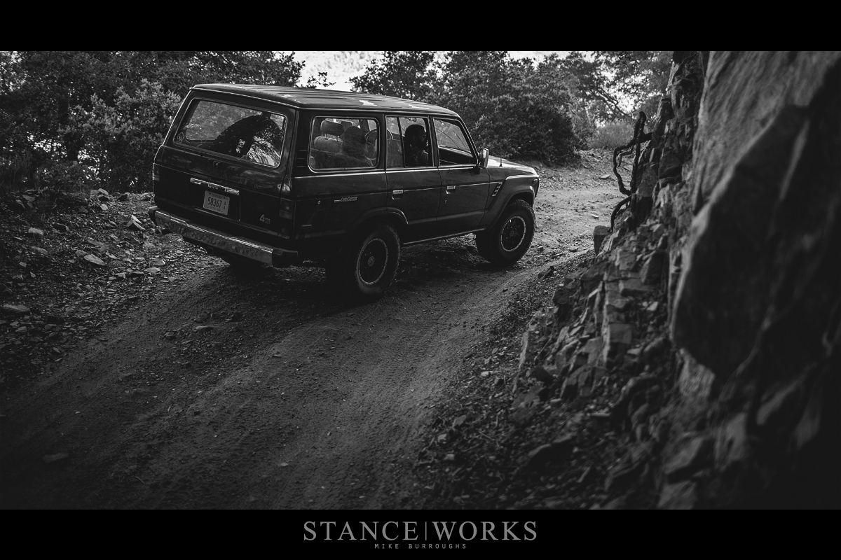 1988-toyota-land-cruiser-FJ62-rock-wall-trail