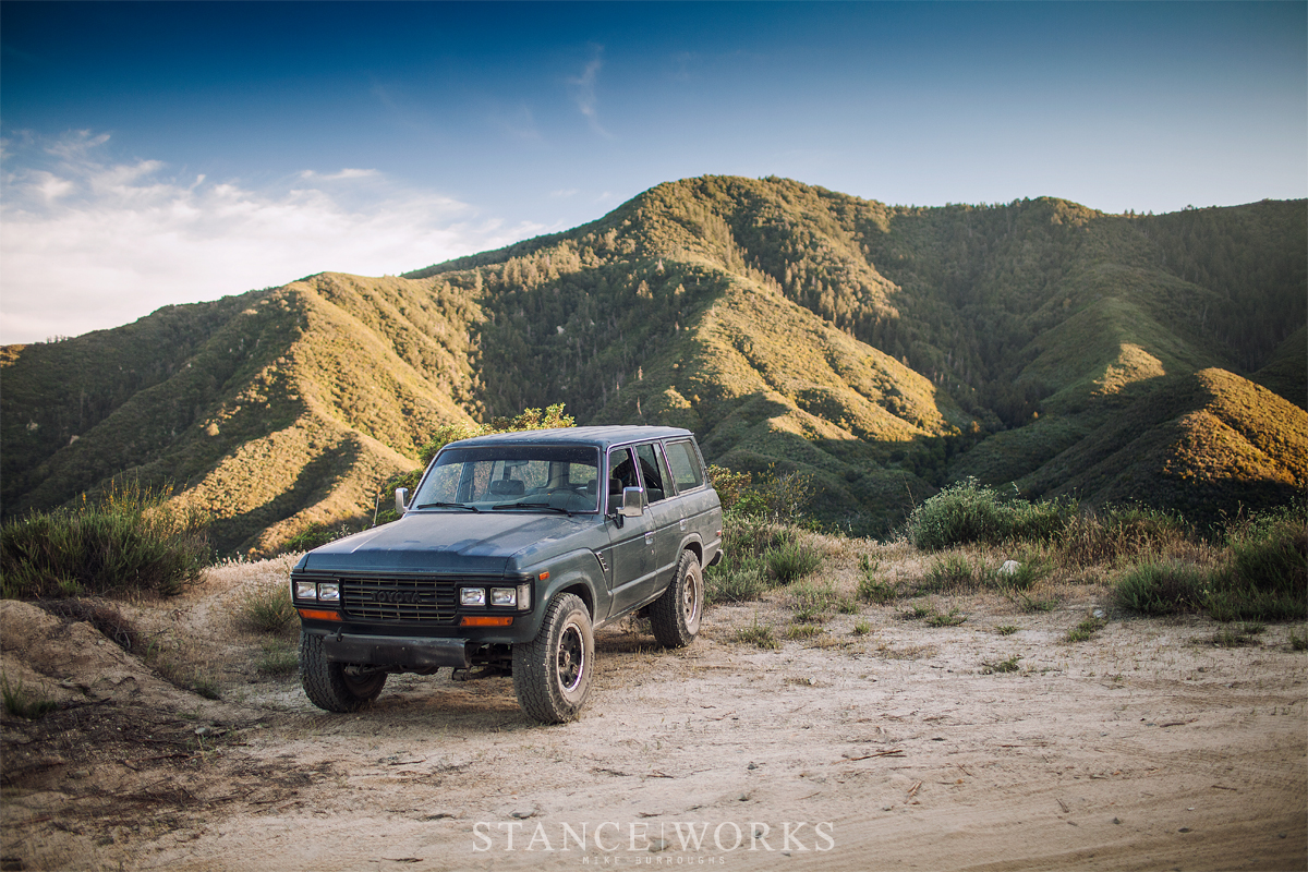 1988-toyota-land-cruiser-FJ62-trail-mountains-pass