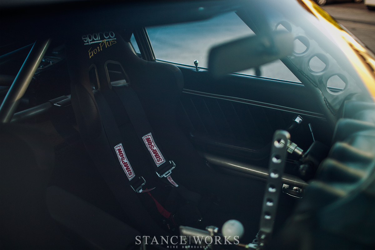 240z-sparco-evo-plus-simpson-harness