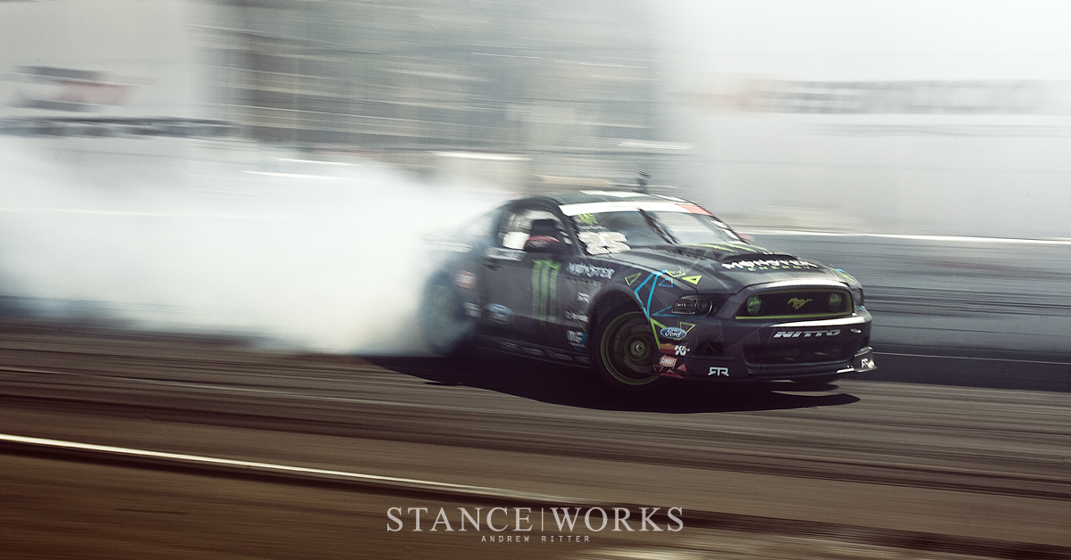 vaugh-gittin-ford-mustang-nitto-tire