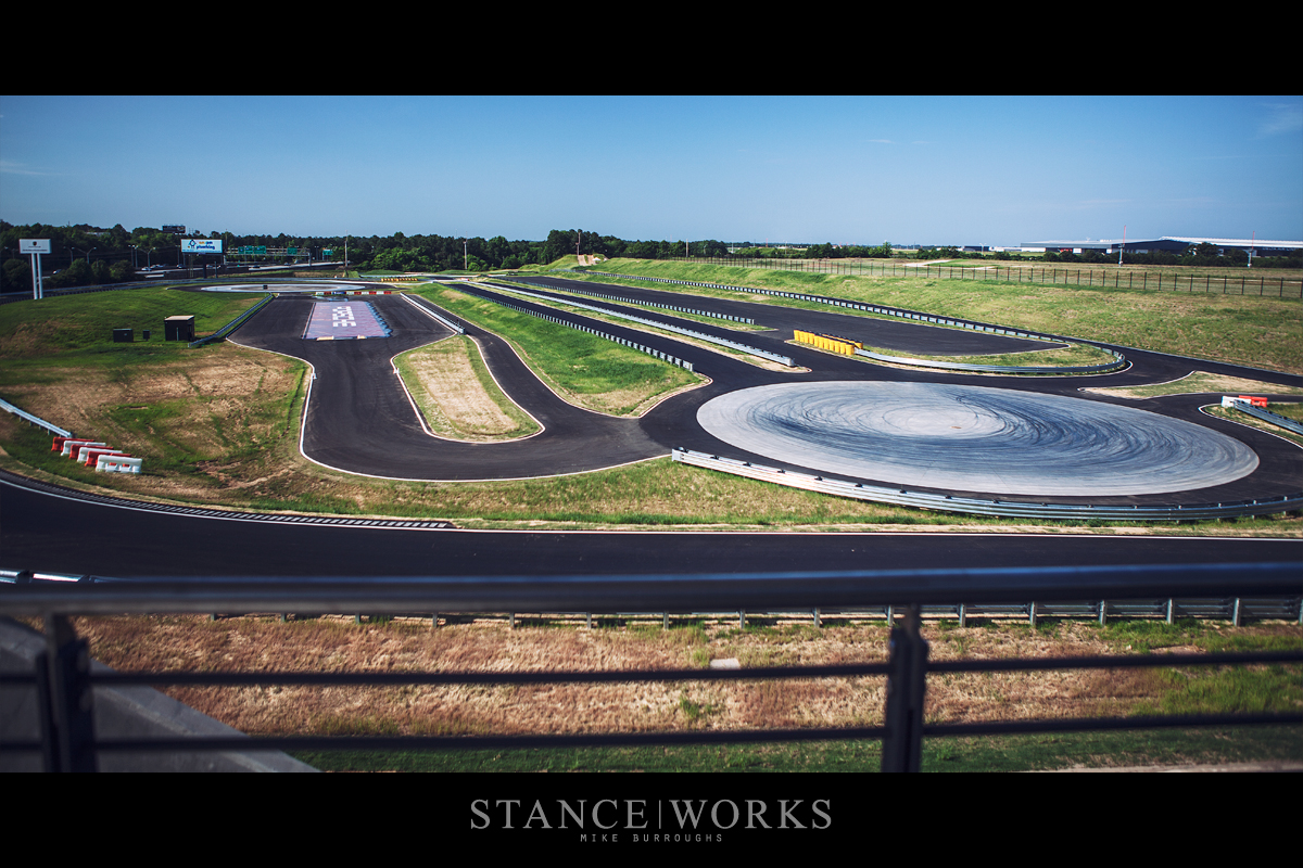 porsche-experience-center-forever-amazing-track-kick-plate-skid-pad