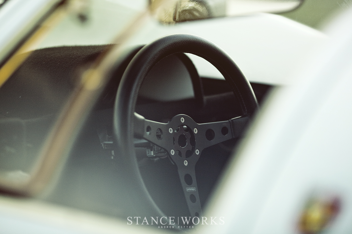 porsche-907-023-steeringwheel