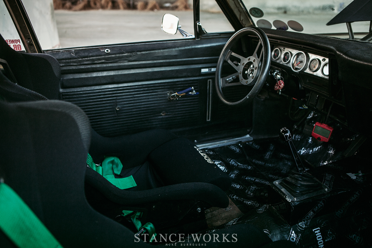 napalm-nova-interior-autometer-hoonigan-gauges