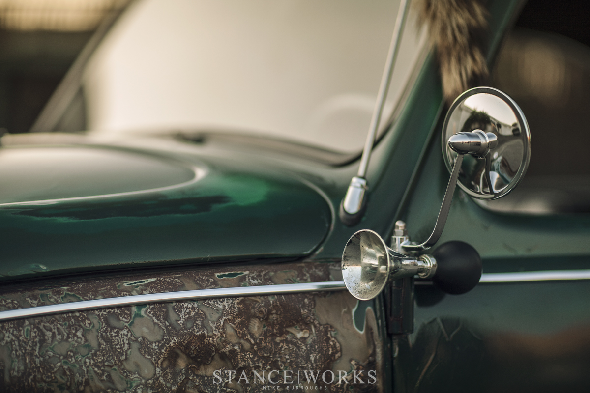 dylan-rodriguez-1967-volkswagen-vw-beetle-bicycle-horn