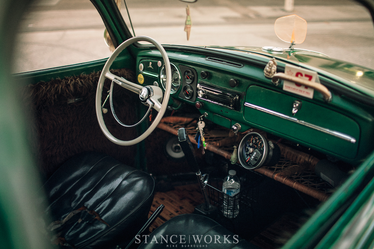 dylan-rodriguez-1967-volkswagen-vw-beetle-interior-shag-doors