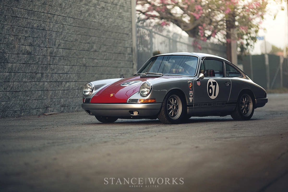magnus-walker-67s-momo-fifteen52-urban-outlaw Magnus Walker MOMO Steering wheel urban outlaw (10)
