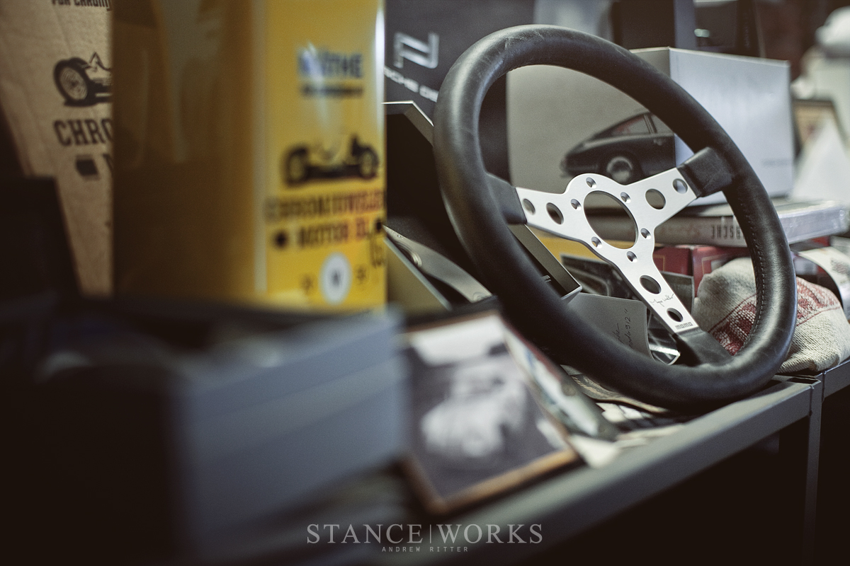 magnus-walker-steering-wheel-momo-porsche Magnus Walker MOMO Steering wheel urban outlaw (6)