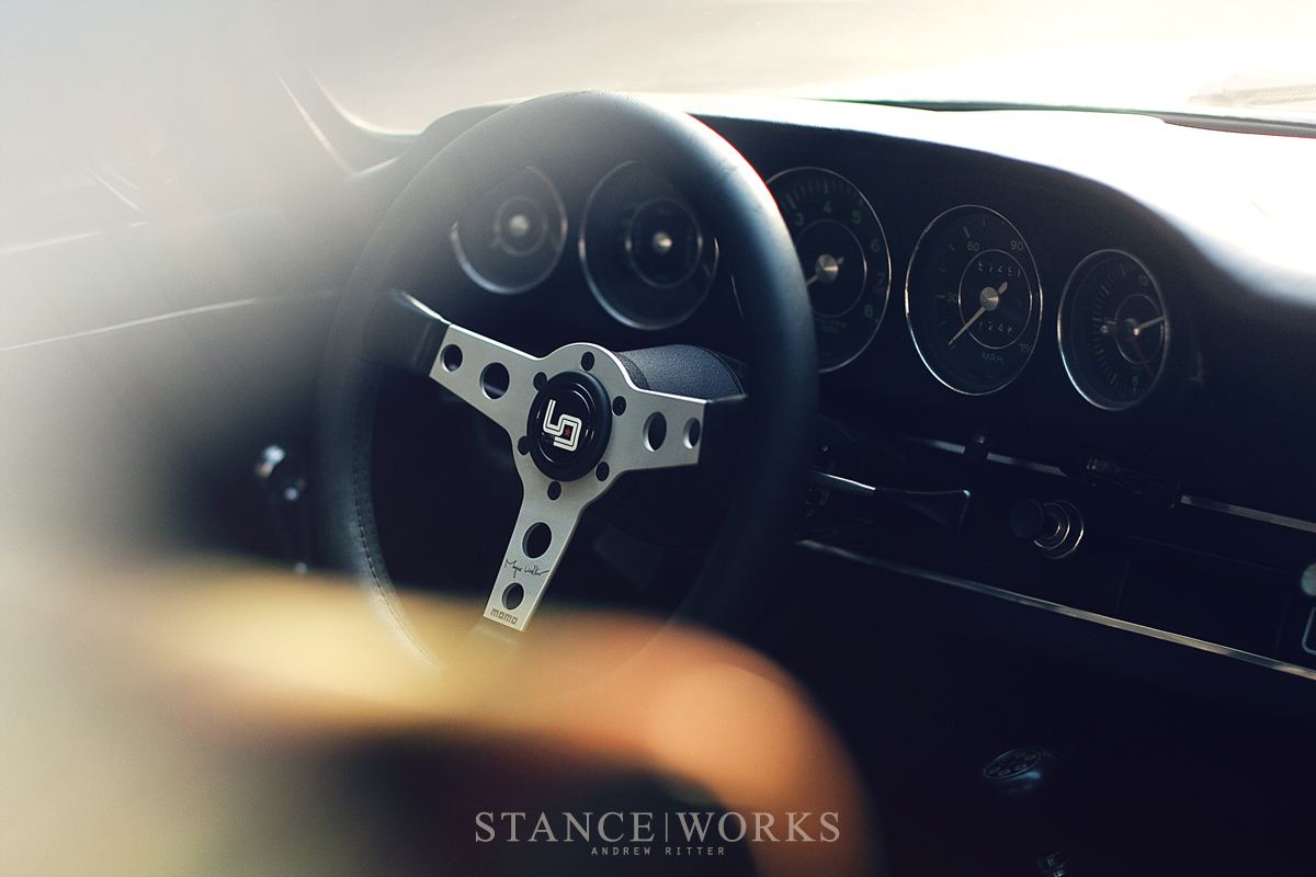 momo-steering-wheel-magnus-walker-porsche Magnus Walker MOMO Steering wheel urban outlaw (4)