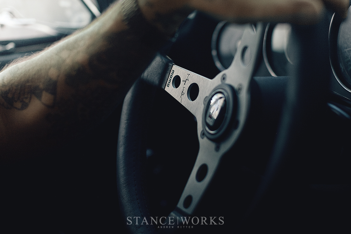 porsche-magnus-walker-momo-steering-wheel-silver Magnus Walker MOMO Steering wheel urban outlaw (2)