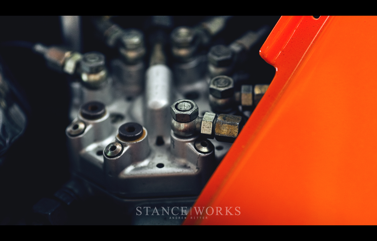 porsche-934-engine-jagermeister-orange