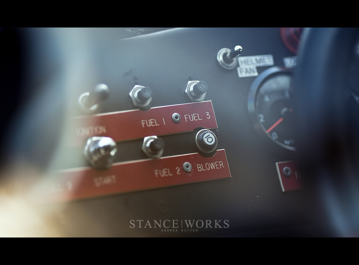 porsche-935-fuse-switches-rennsport-reunion