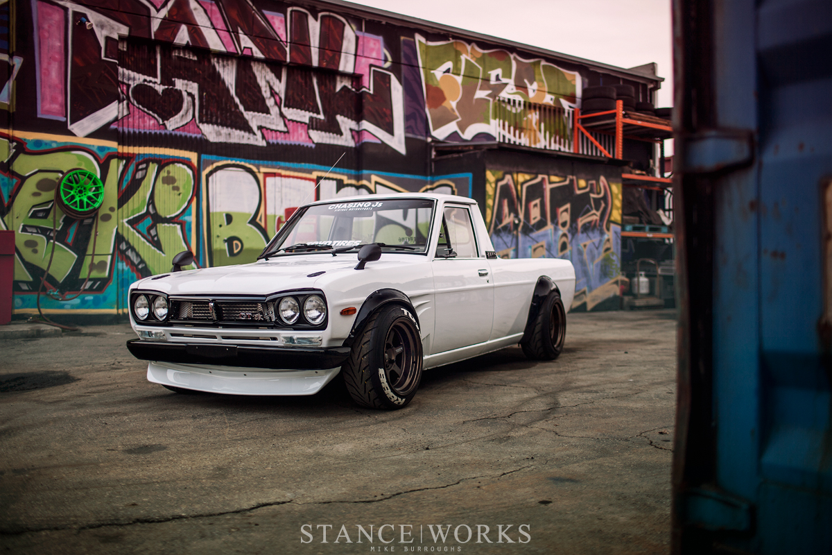 Datsun-Sunny-Hakotora-Skyline-Pickup-front-end