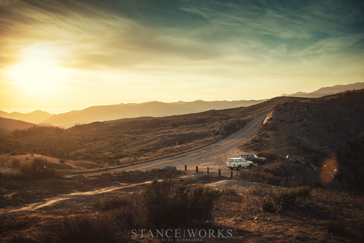 fj62-land-cruiser-offroad-california